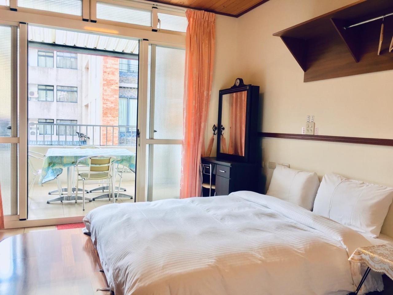 Sun Moon Beauty Apartment Yuchi Exterior photo